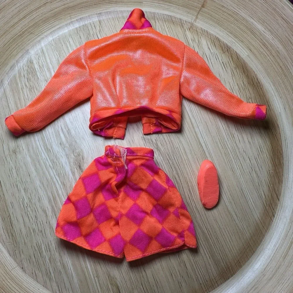 Vintage 1991 Barbie Rollerblade‎ Fashion from 1991-Easy to Dress  2 Pc Outfit